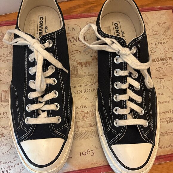 Converse Chuck 70 Low-Top Sneakers - Picture 2 of 5